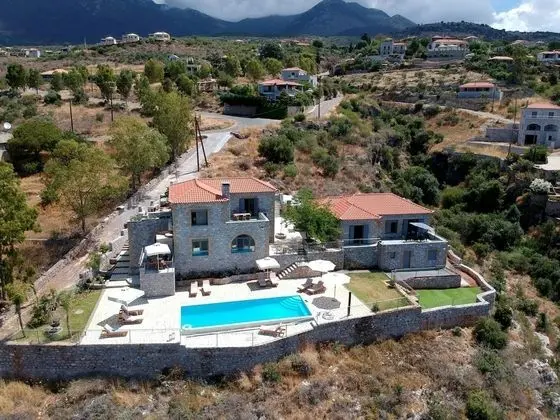 Irini Villa by Elrin Villas Mani - Oda