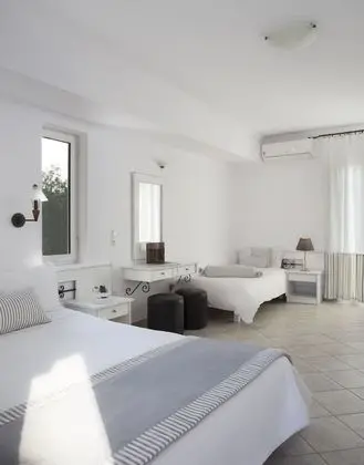Iris Beach Hotel - Oda