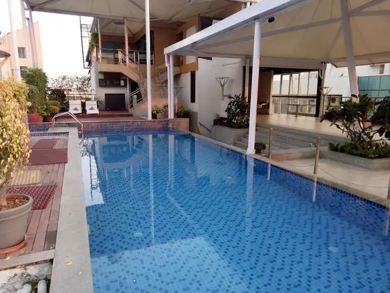 Iris Hotel