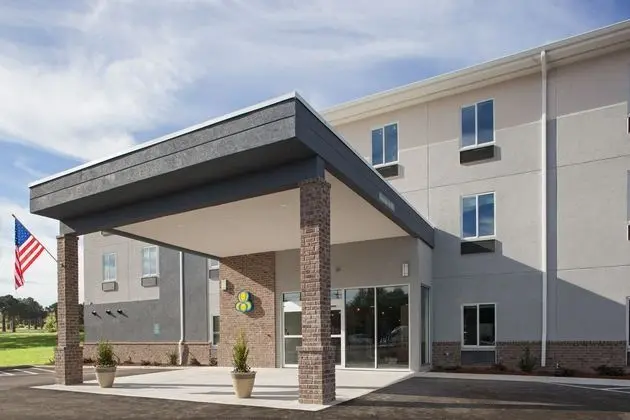 IRIS GARDEN INN