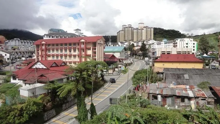Iris House Hotel