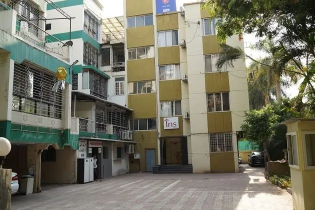 Iris Hotel