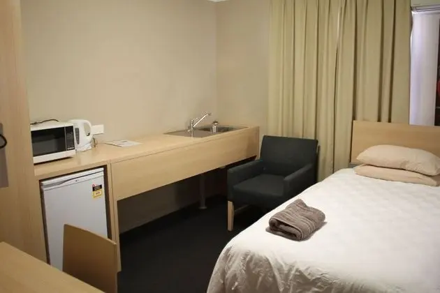 Irish Club Accommodation - Oda