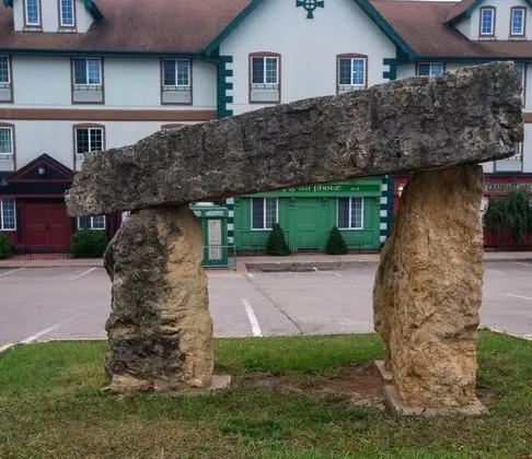 Irish Cottage Inn & Suites - Dış Mekan