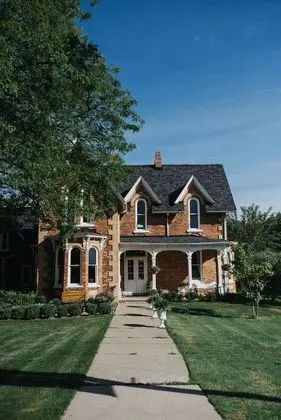 Iron Kettle Bed and Breakfast