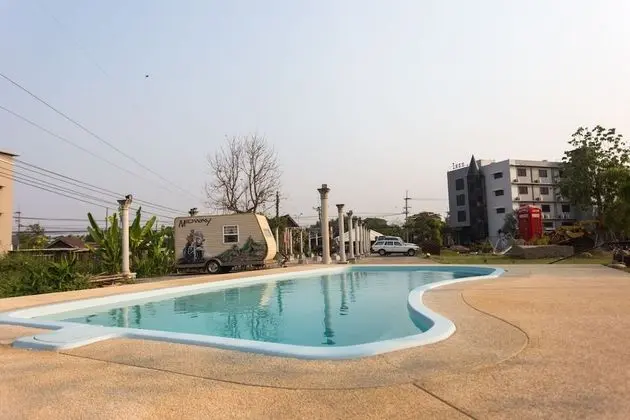 Iron Resort&Hotel - Havuz