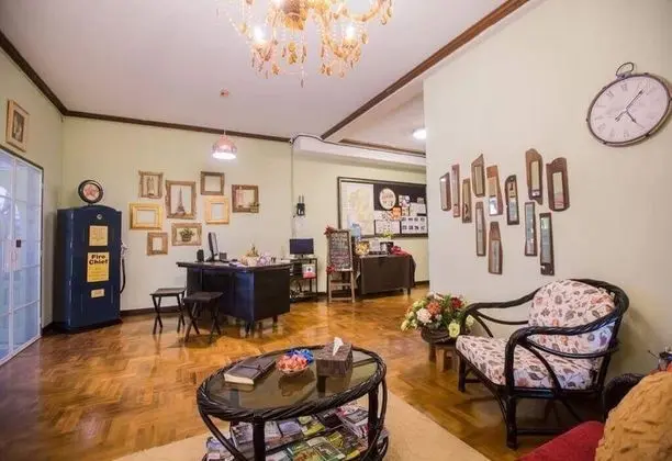 iRoom Boutique House