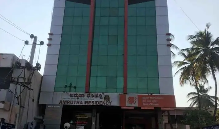 Iroomz Amrutha Residency