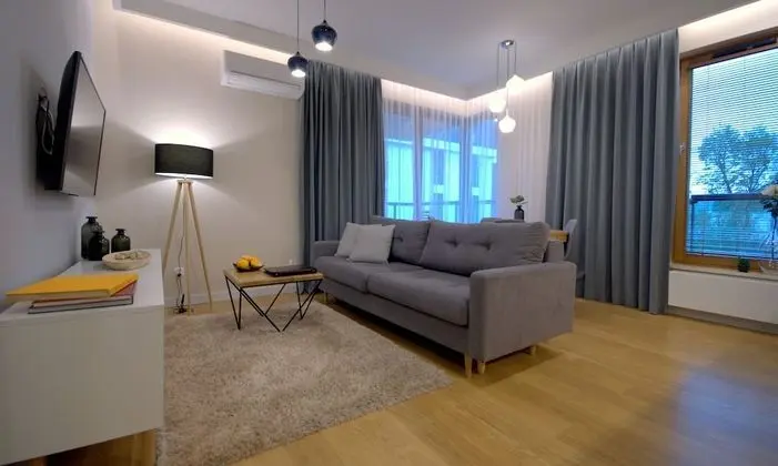 IRS ROYAL APARTMENTS Bursztynowa - Öne Çıkan Resim