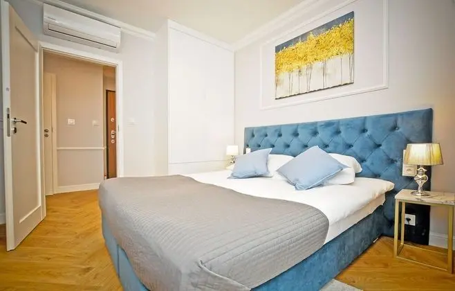 IRS ROYAL APARTMENTS-IRS MarinaSzafarnia - Oda