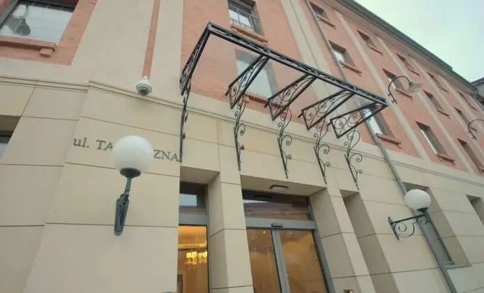 IRS ROYAL APARTMENTS - IRS Old Town