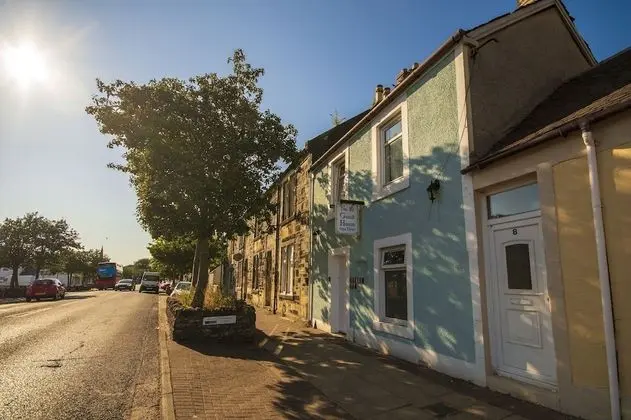 Irvine Riverside Guesthouse