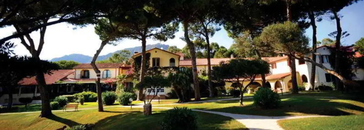Is Morus Relais