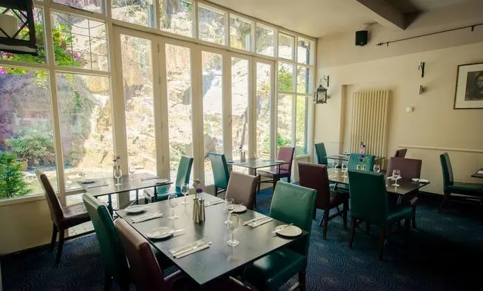 Isaacs Hotel Cork City - Yerinde Yemek