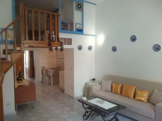 Ischia Ponte Romantic Apartment in the Historical Center and Near the sea