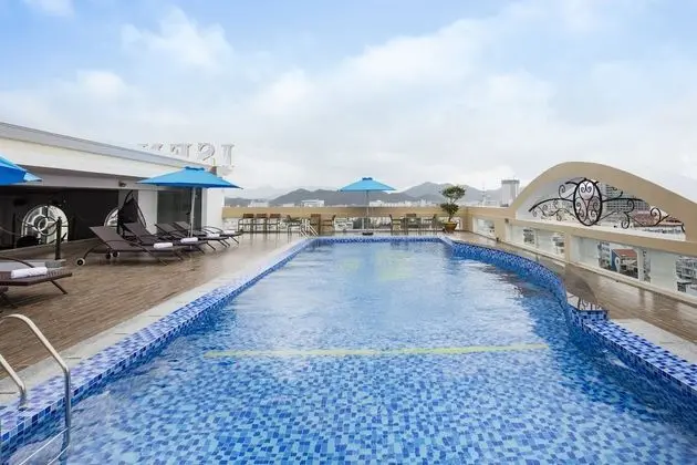 Isena Nha Trang Hotel - Havuz