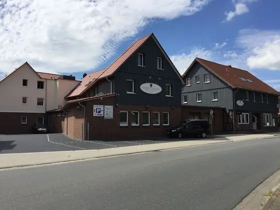 Hotel Isenbütteler Hof - 1