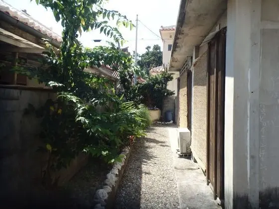 Ishigaki Island old houses inns Chura Akagawara - Dış Mekan