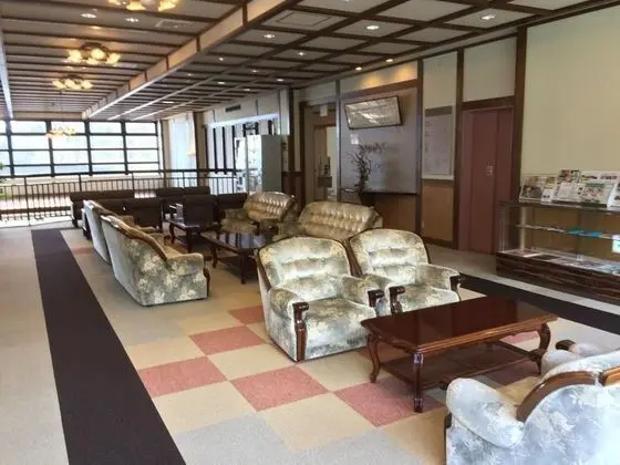 Ishiuchi Yungparunas - Lobi