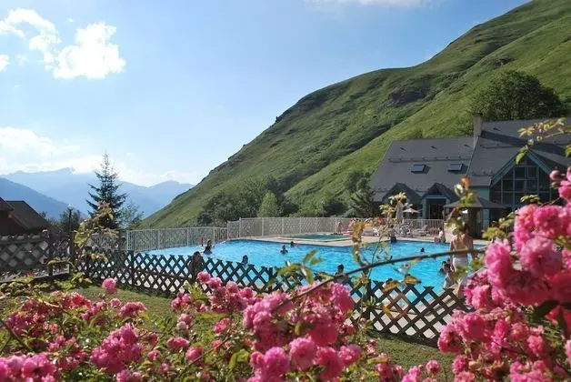ISKÖ BaseCamp & Hôtel - Havuz