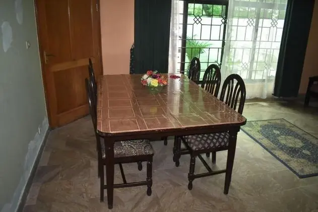 Islamabad Palace Guest House - Oda Düzeni