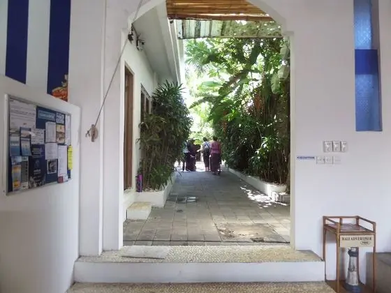 The Island Hotel Bali - Hostel - Dış Mekan