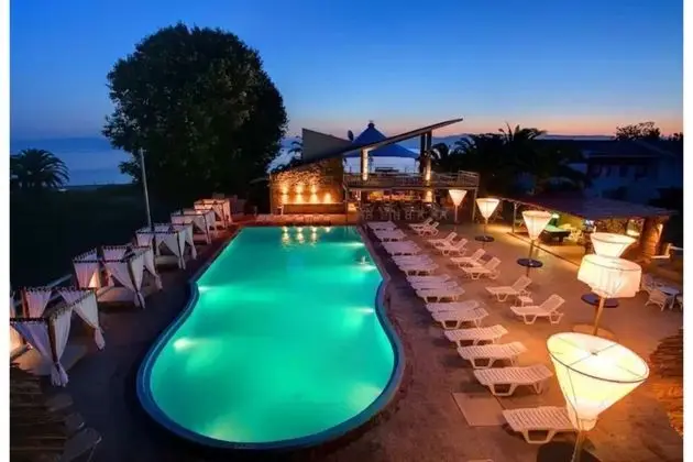 Island Beach Resort - Havuz