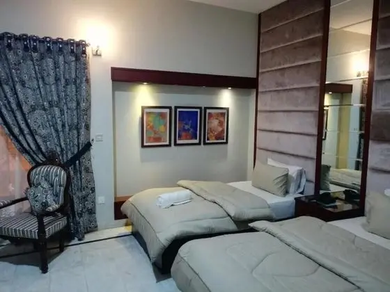 Hotel Island Clifton