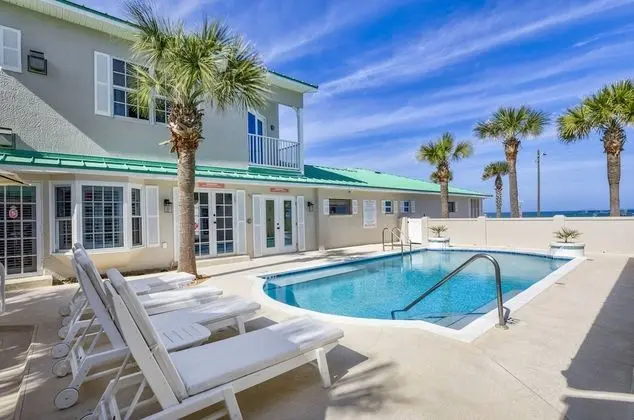 Island Cottage Inn - Adults Only - Havuz