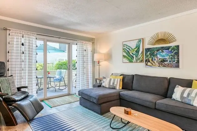 Island Palms Retreat