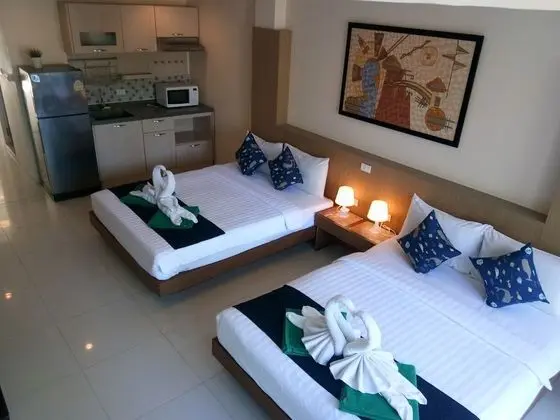 Island Patong Beachfront Hotel - Oda
