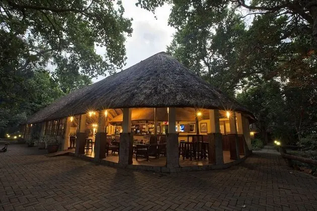 Island Safari Lodge