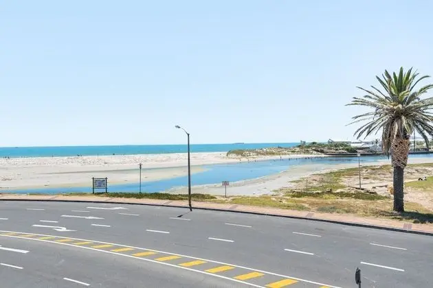 Island View 208