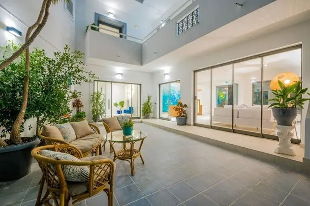 Isola Apartments Junior Suites - Oda Düzeni