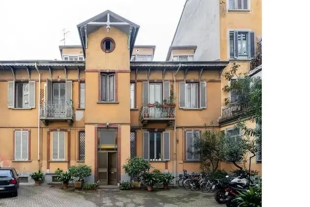 Isola View Renovated Apartment