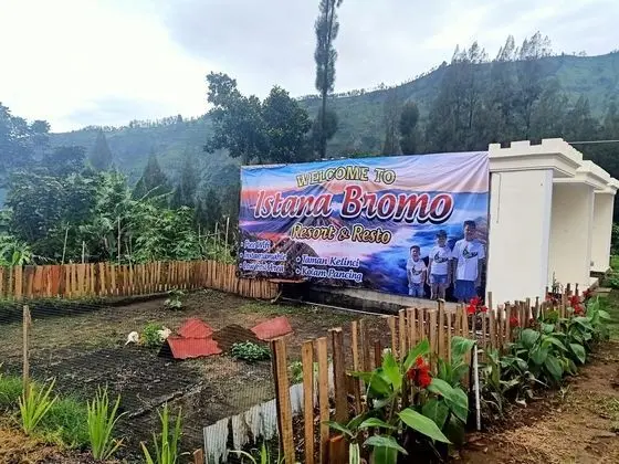 Istana Bromo Resort and Resto
