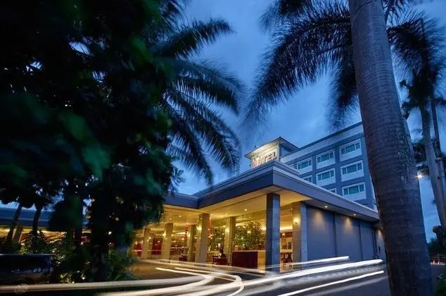 Istana Nelayan and Restaurant