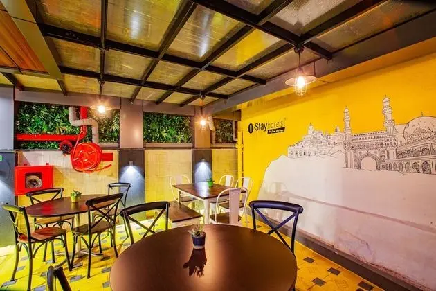 IStayHotels Jubilee Hills Hyderabad - Yerinde Yemek