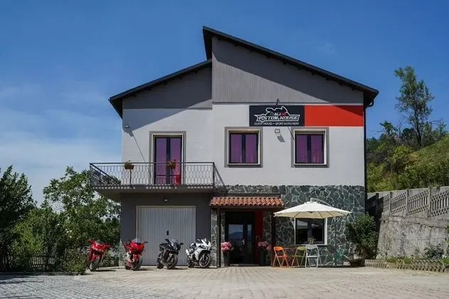 Italian Piston House