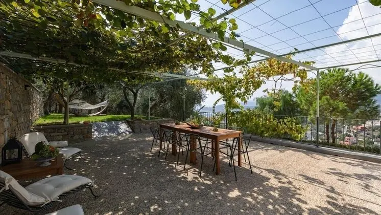 Italianway - Luxury Apartment in Modern Villa 2