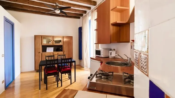 Italianway   - Pastrengo 11 B