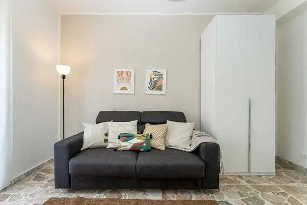 Italianway - Piazza Condorelli - Öne Çıkan Resim