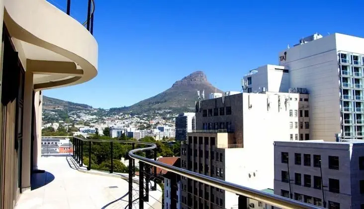 ITC Hospitality Group Penthouse 2 Bedrooms Piazza On Church Square - Oda Manzaraları