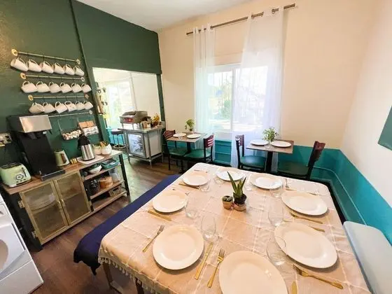 ITH Mission Beach Backpacker Hostel - Yerinde Yemek
