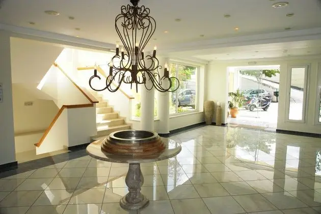 Ithea Suites Hotel - Lobi