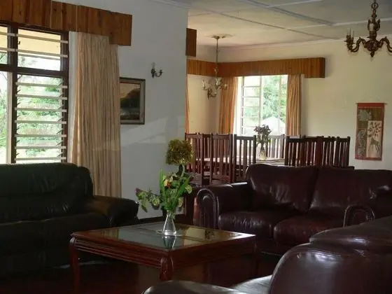 It's a Small World Backpackers Lodge - Hostel - Lobi
