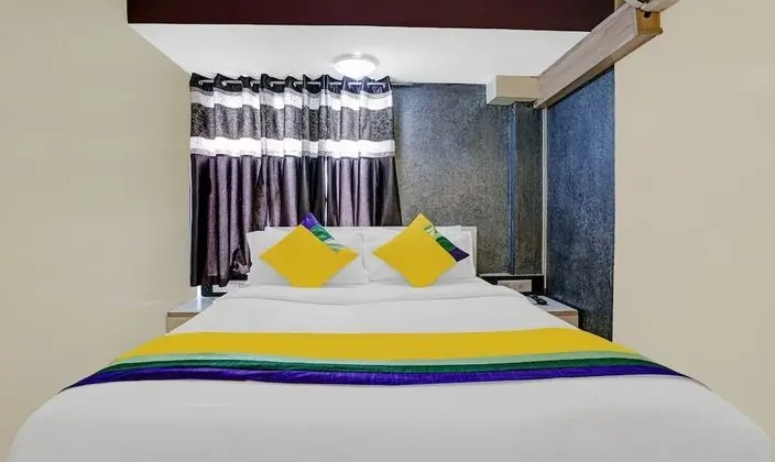 Itsy By Treebo - Amber Corp Inn - Öne Çıkan Resim