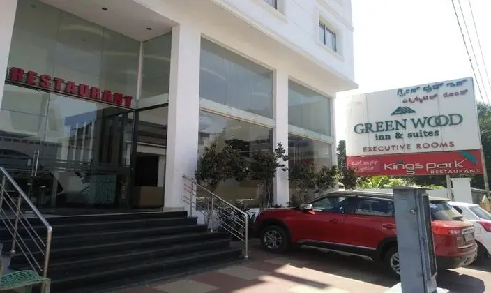 Itsy By Treebo - Greenwood Inn And Suites - Dış Mekan