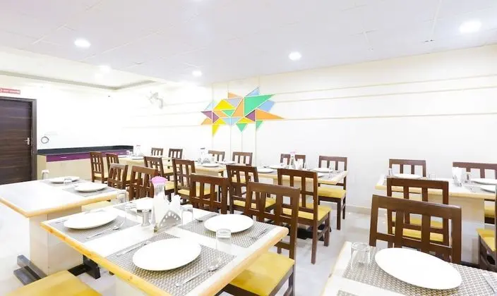 Itsy By Treebo - Worldtree Bellandur - Yerinde Yemek
