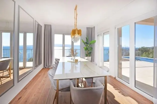 Villa Iva With sea View and Pool